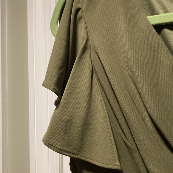 MAC DUGGAL FLOUNCE SLEEVE MIDI DRESS NWT 8 - Picture 5 of 9